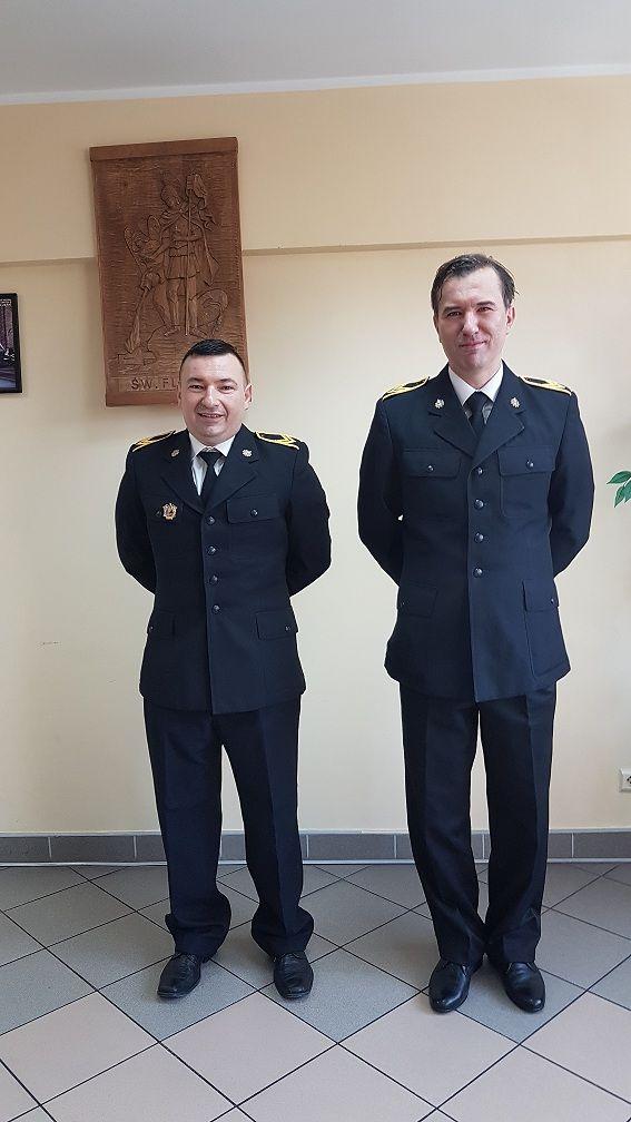 Uroczysta zbiórka - pożegnanie ze slużbą