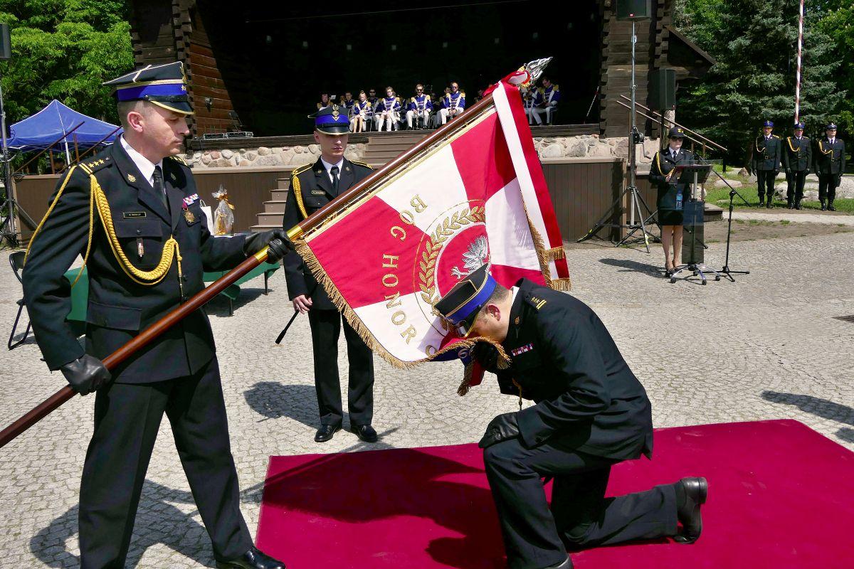 Nadanie Sztandaru Komendzie Powiatowej PSP w Aleksandrowie Kujawskim 24 maja 2019